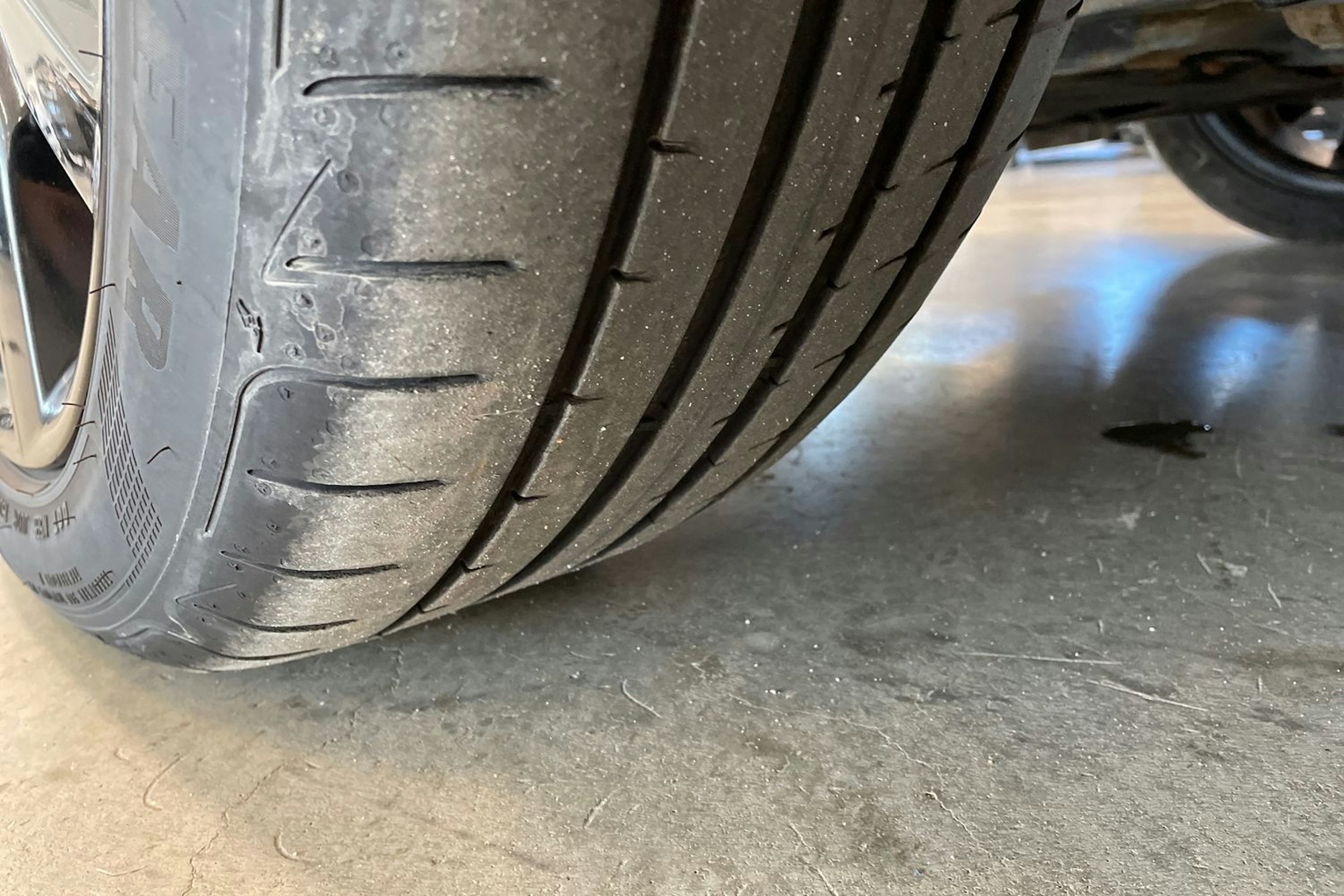 musta Ford Kuga 2018 kuva 13.