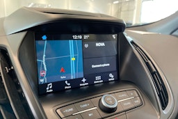 musta Ford Kuga 2018 kuva 17.