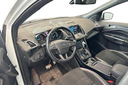 valkoinen Ford Kuga 2018 kuva 3.