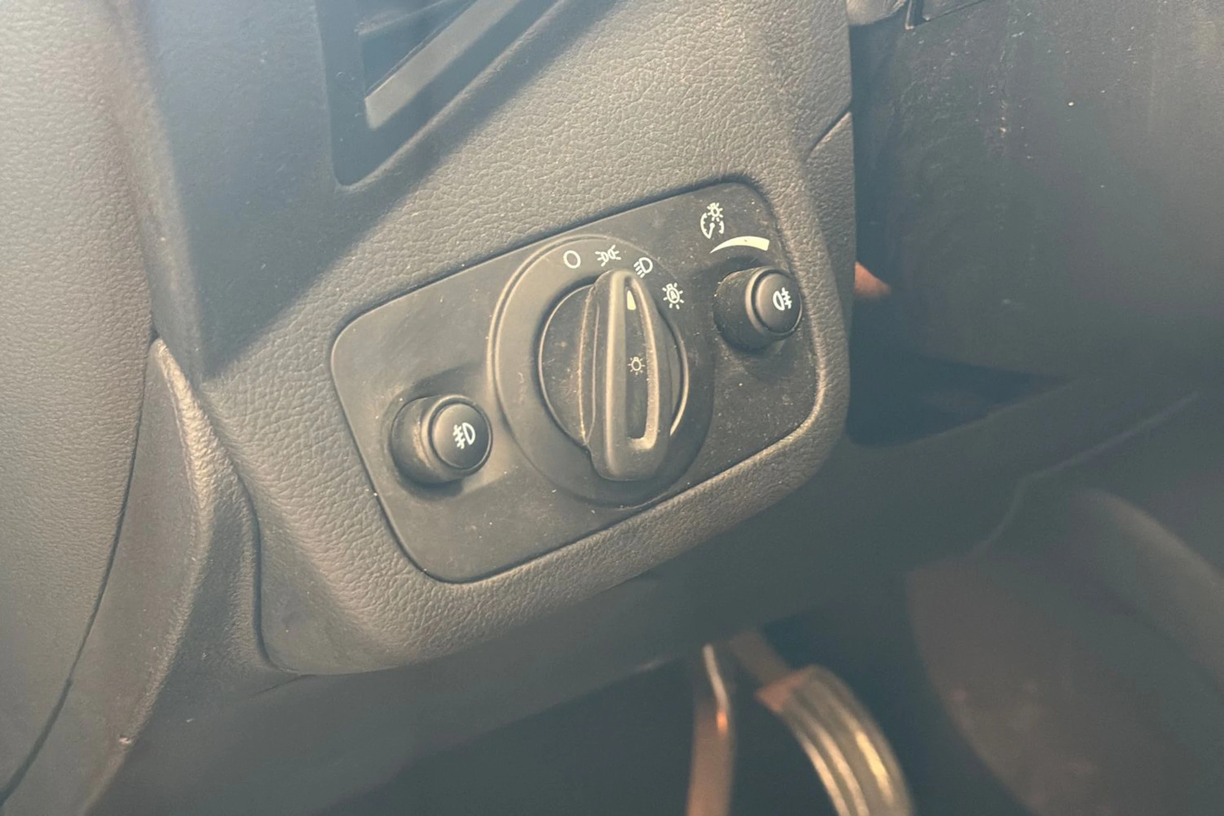 Sininen Ford Kuga 2018 kuva 14.