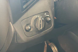 Sininen Ford Kuga 2018 kuva 14.