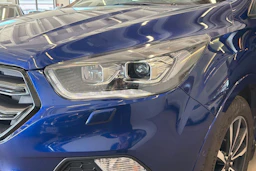 Sininen Ford Kuga 2018 kuva 15.