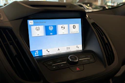 Sininen Ford Kuga 2018 kuva 23.