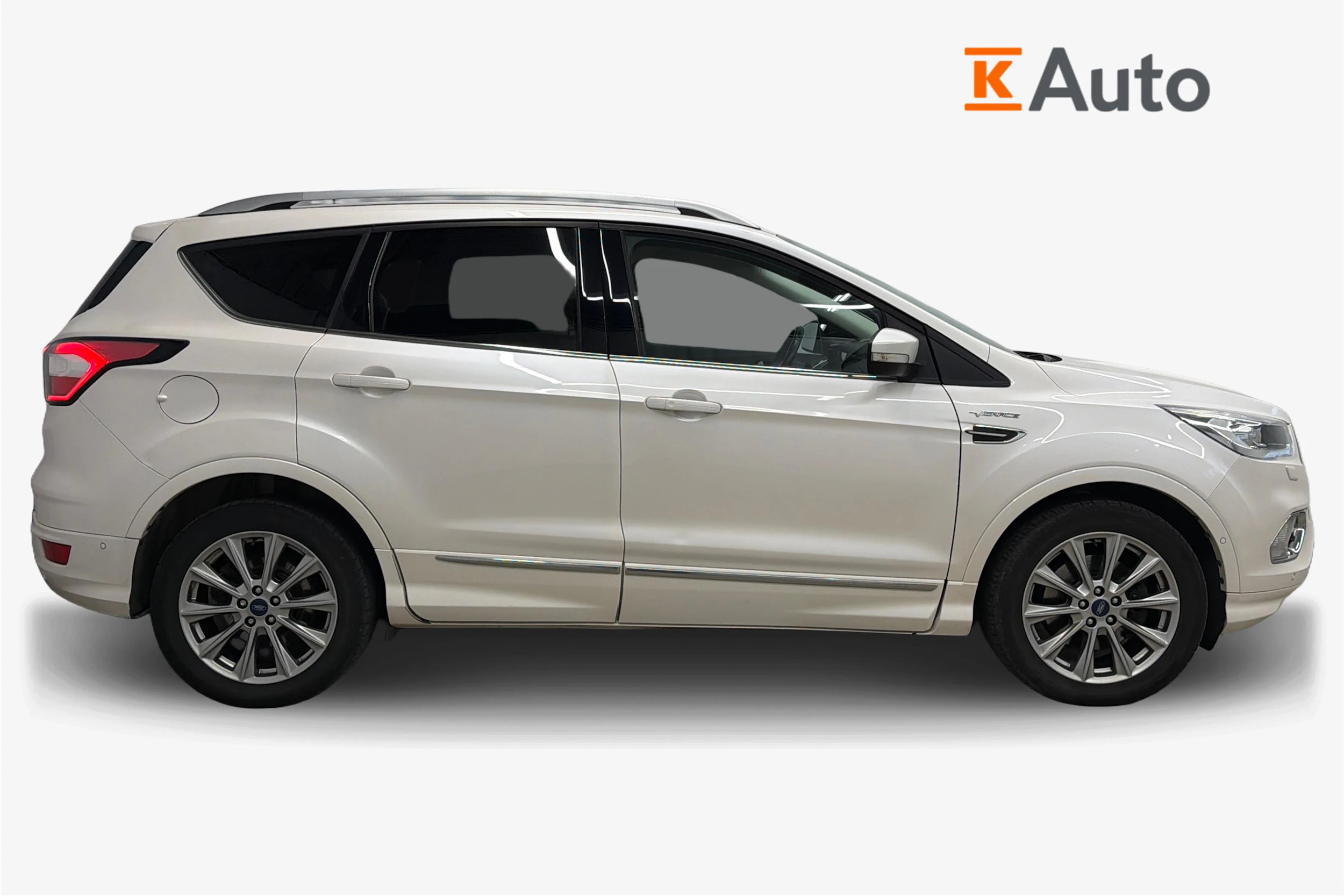 valkoinen Ford Kuga 2018 kuva 4.