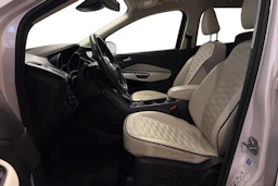 valkoinen Ford Kuga 2018 kuva 8.