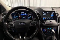 valkoinen Ford Kuga 2018 kuva 13.
