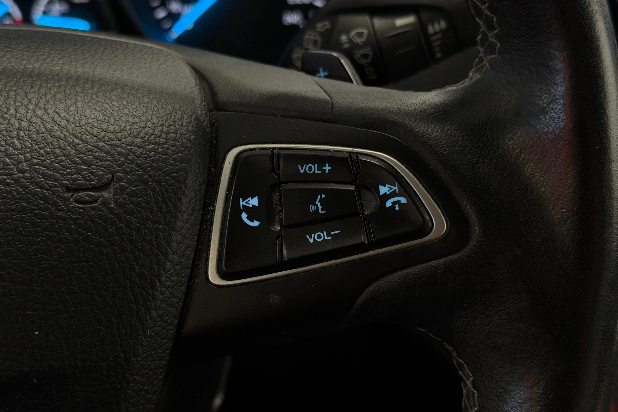 valkoinen Ford Kuga 2018 kuva 15.