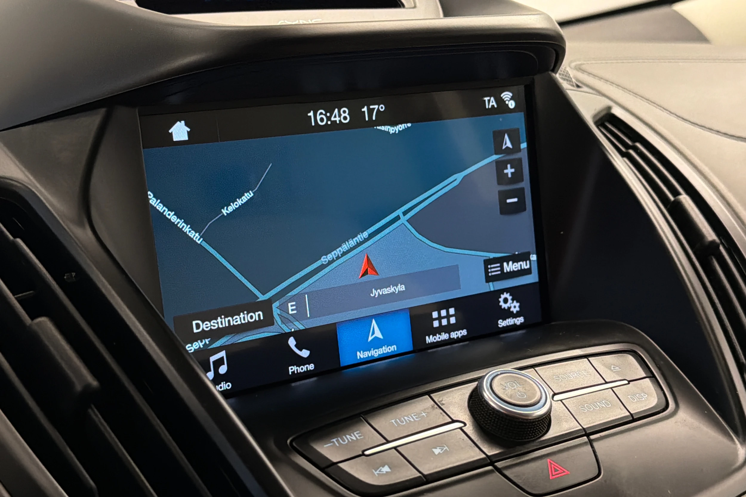 valkoinen Ford Kuga 2018 kuva 18.