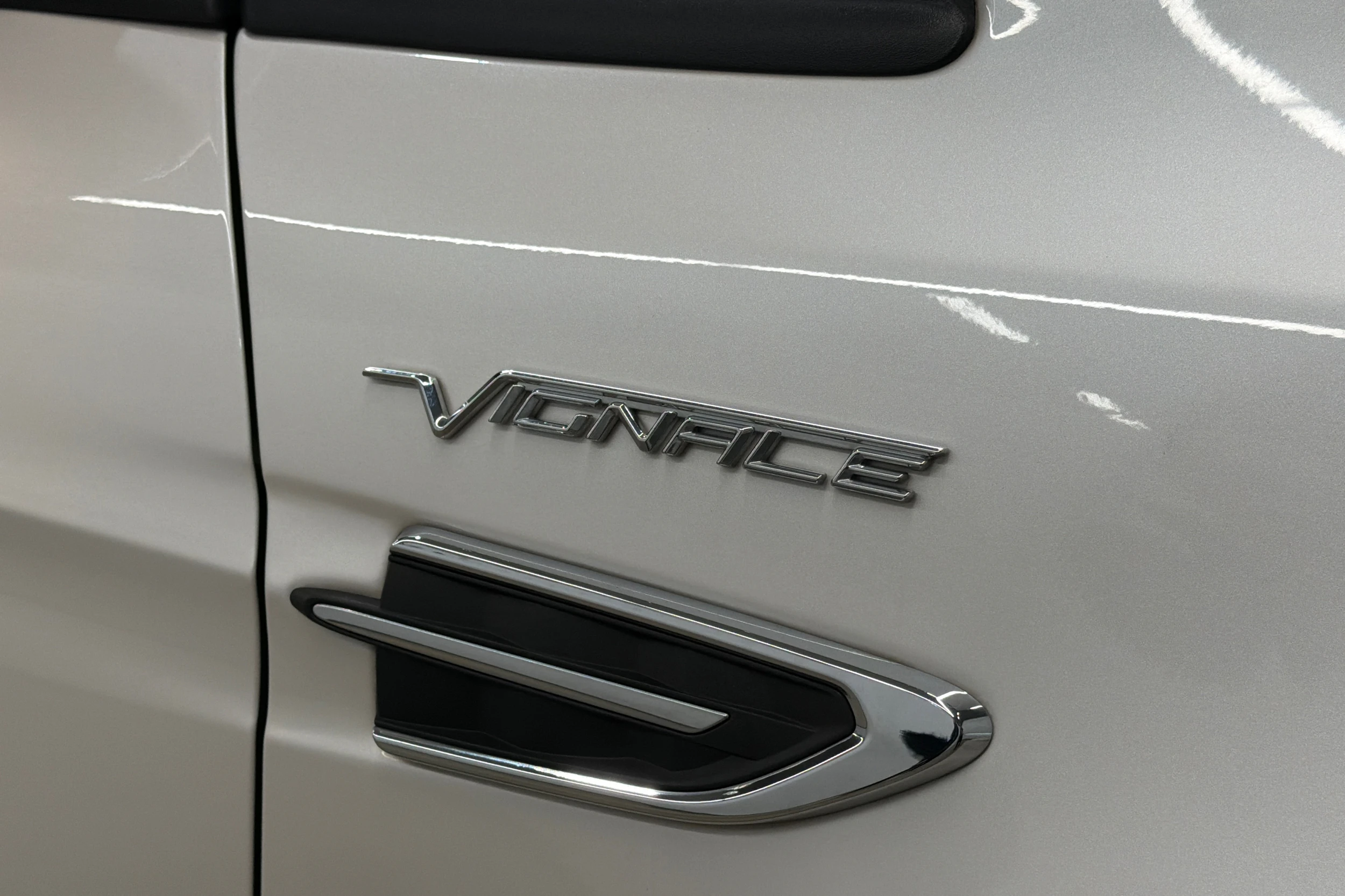 valkoinen Ford Kuga 2018 kuva 31.