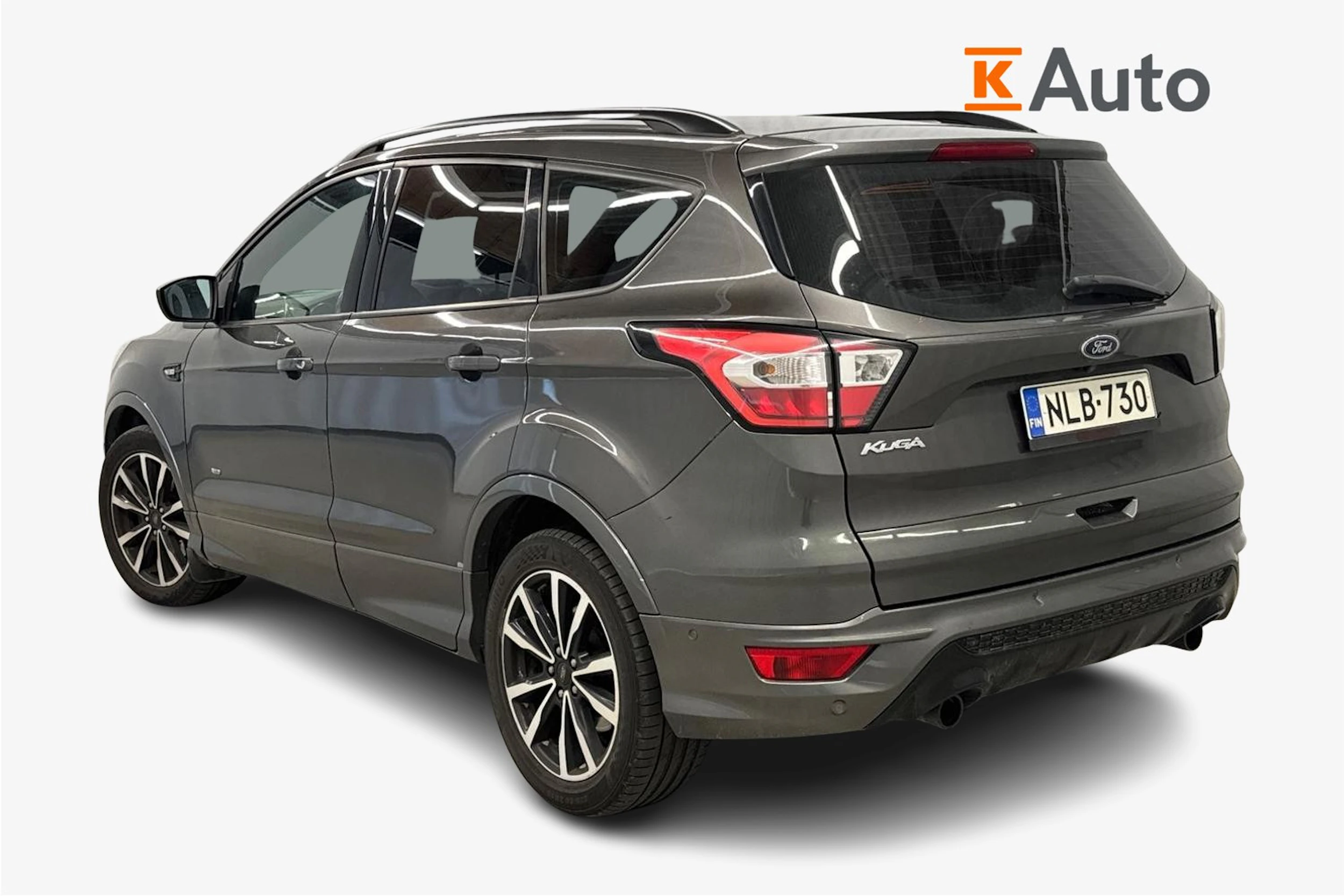 harmaa Ford Kuga 2018 kuva 2.