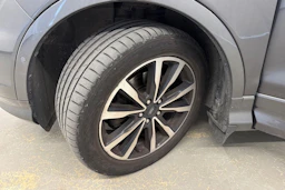 harmaa Ford Kuga 2018 kuva 4.