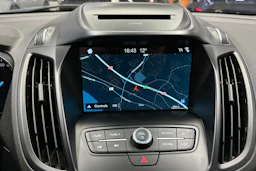 ruskea (beige) Ford Kuga 2018 kuva 16.