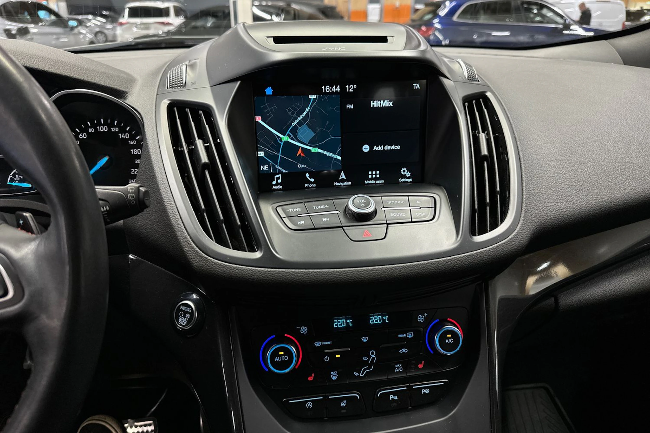 ruskea (beige) Ford Kuga 2018 kuva 19.