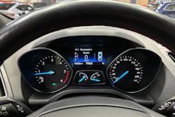 ruskea (beige) Ford Kuga 2018 kuva 22.