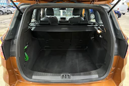 ruskea (beige) Ford Kuga 2018 kuva 27.