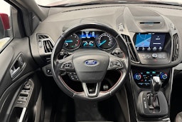 punainen Ford Kuga 2018 kuva 16.