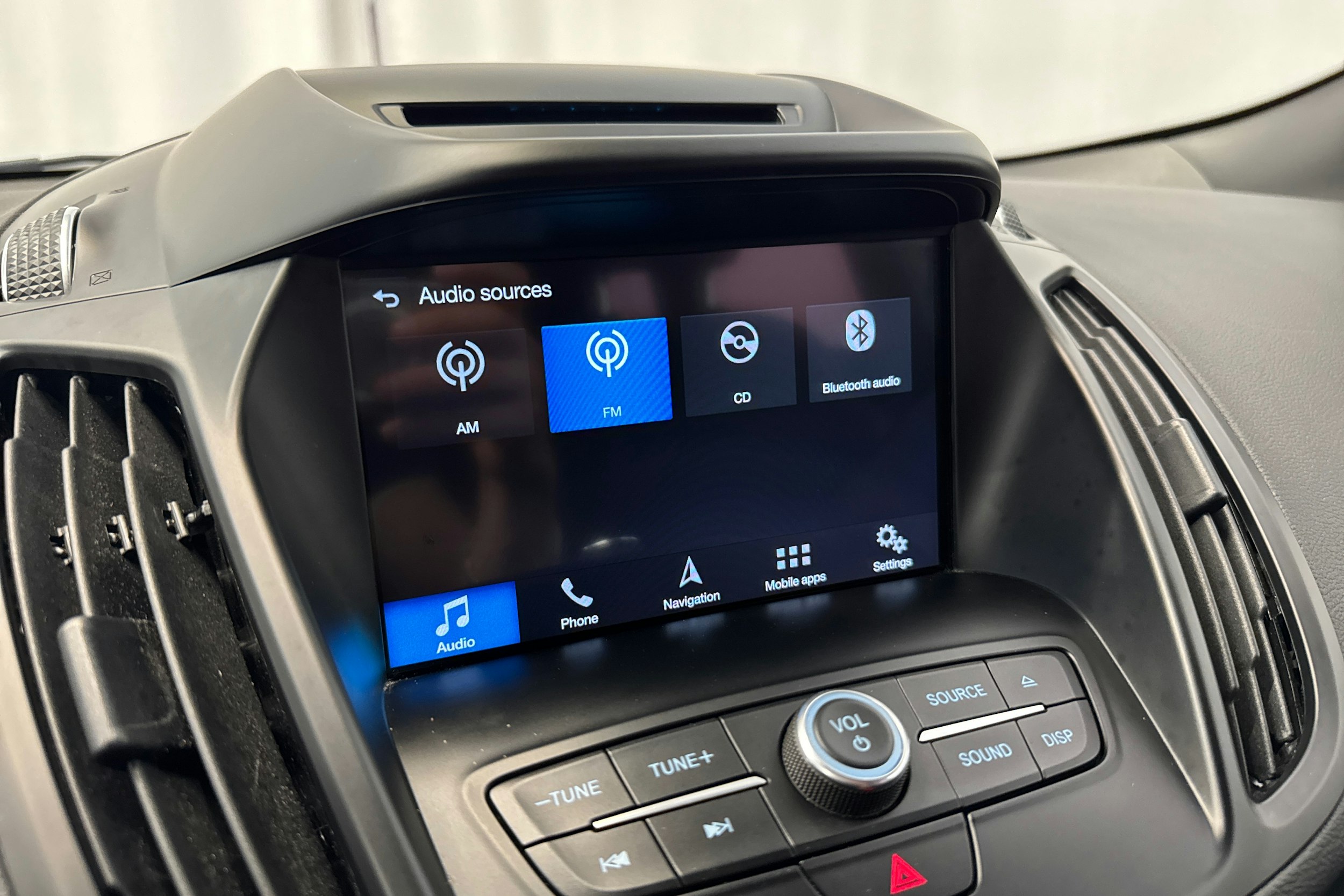punainen Ford Kuga 2018 kuva 25.