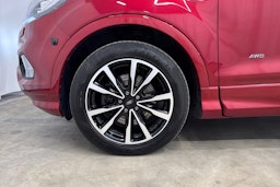 punainen Ford Kuga 2018 kuva 28.