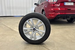 punainen Ford Kuga 2018 kuva 29.
