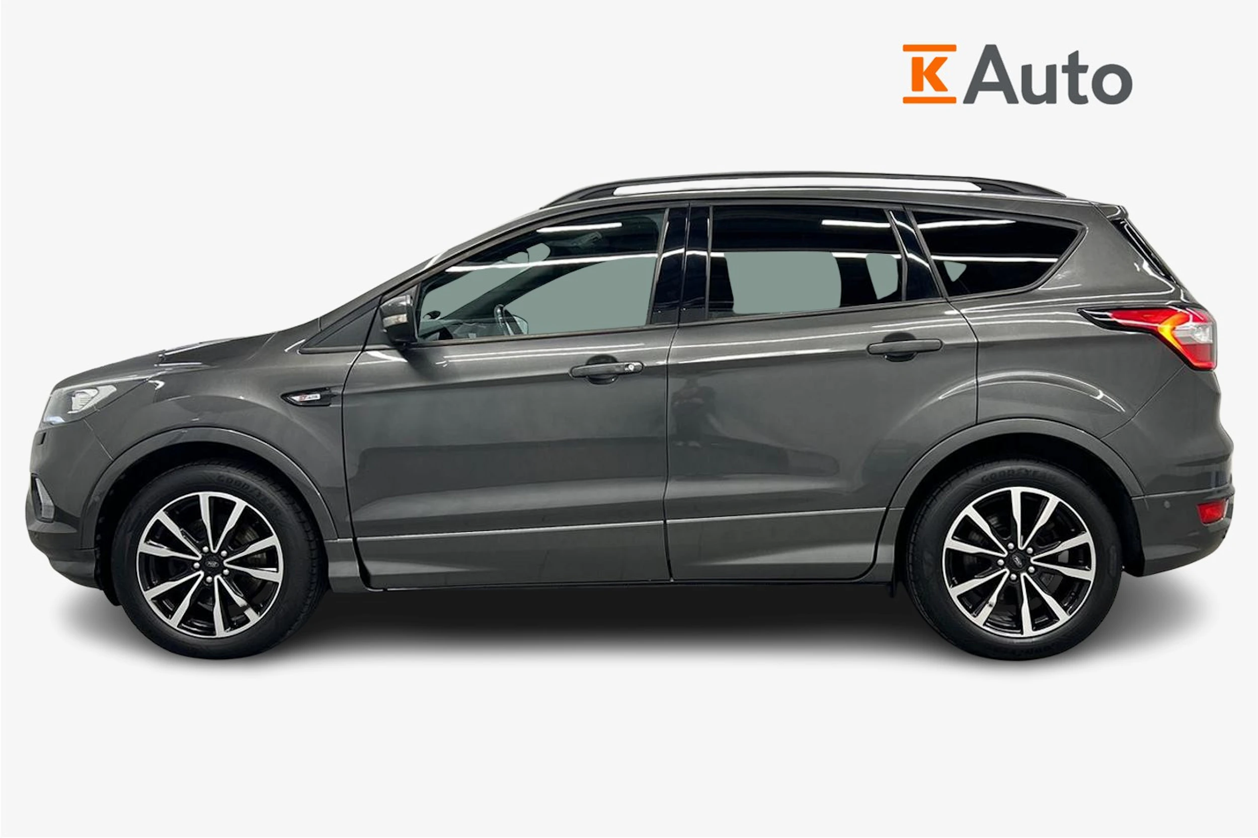 harmaa Ford Kuga 2018 kuva 5.