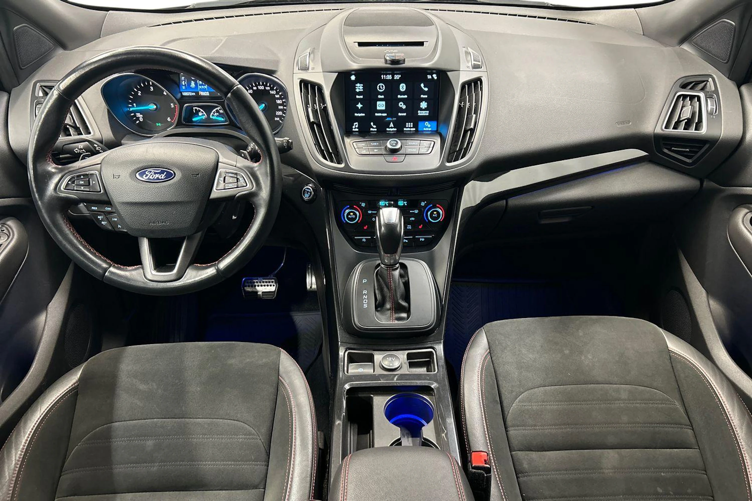 harmaa Ford Kuga 2018 kuva 7.