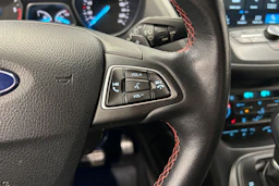 harmaa Ford Kuga 2018 kuva 17.
