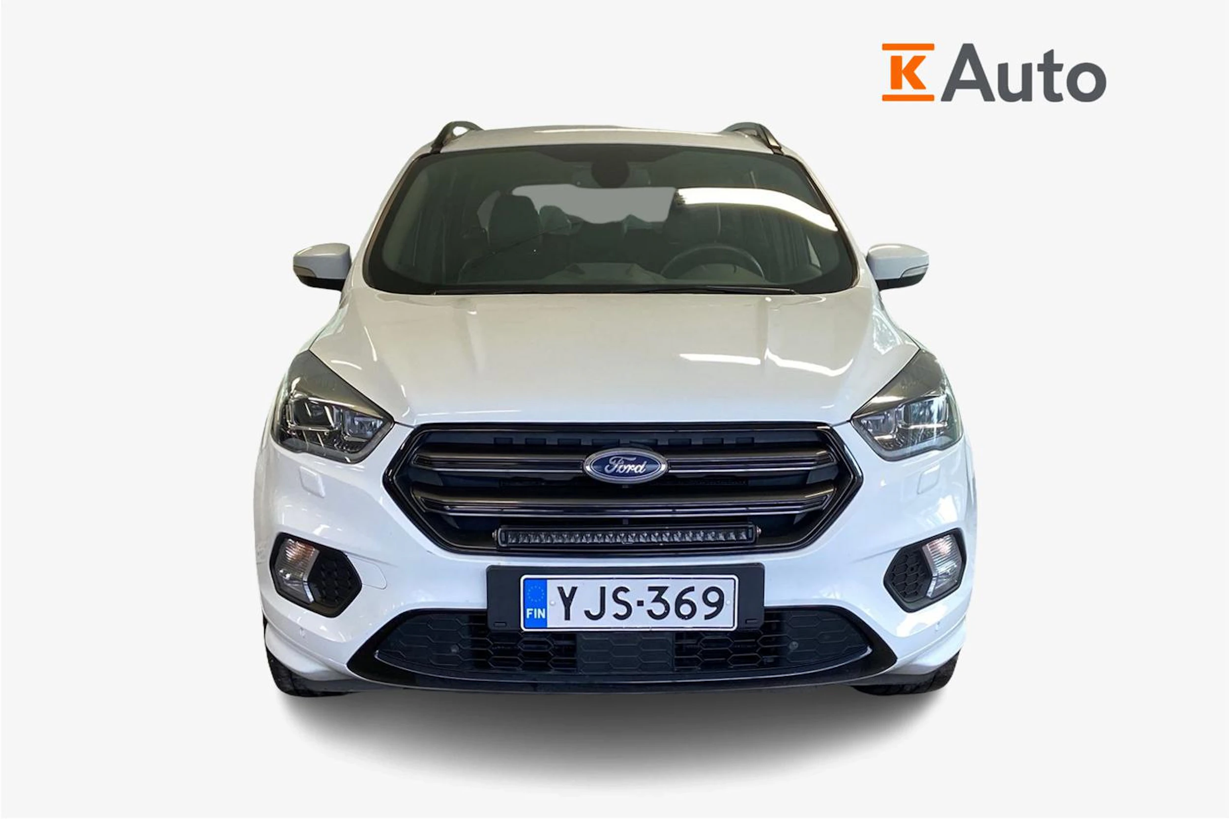 valkoinen Ford Kuga 2018 kuva 4.