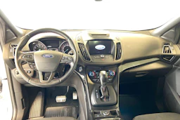 valkoinen Ford Kuga 2018 kuva 7.