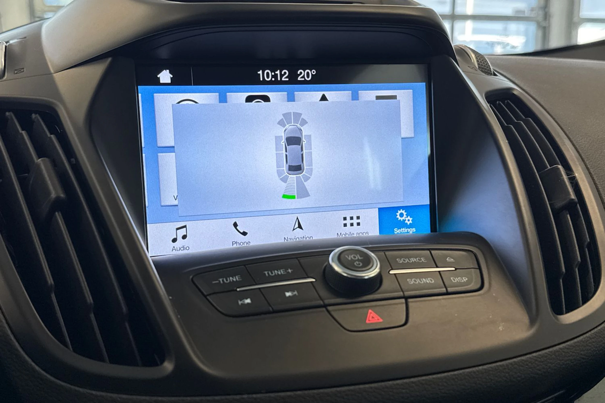 valkoinen Ford Kuga 2018 kuva 21.