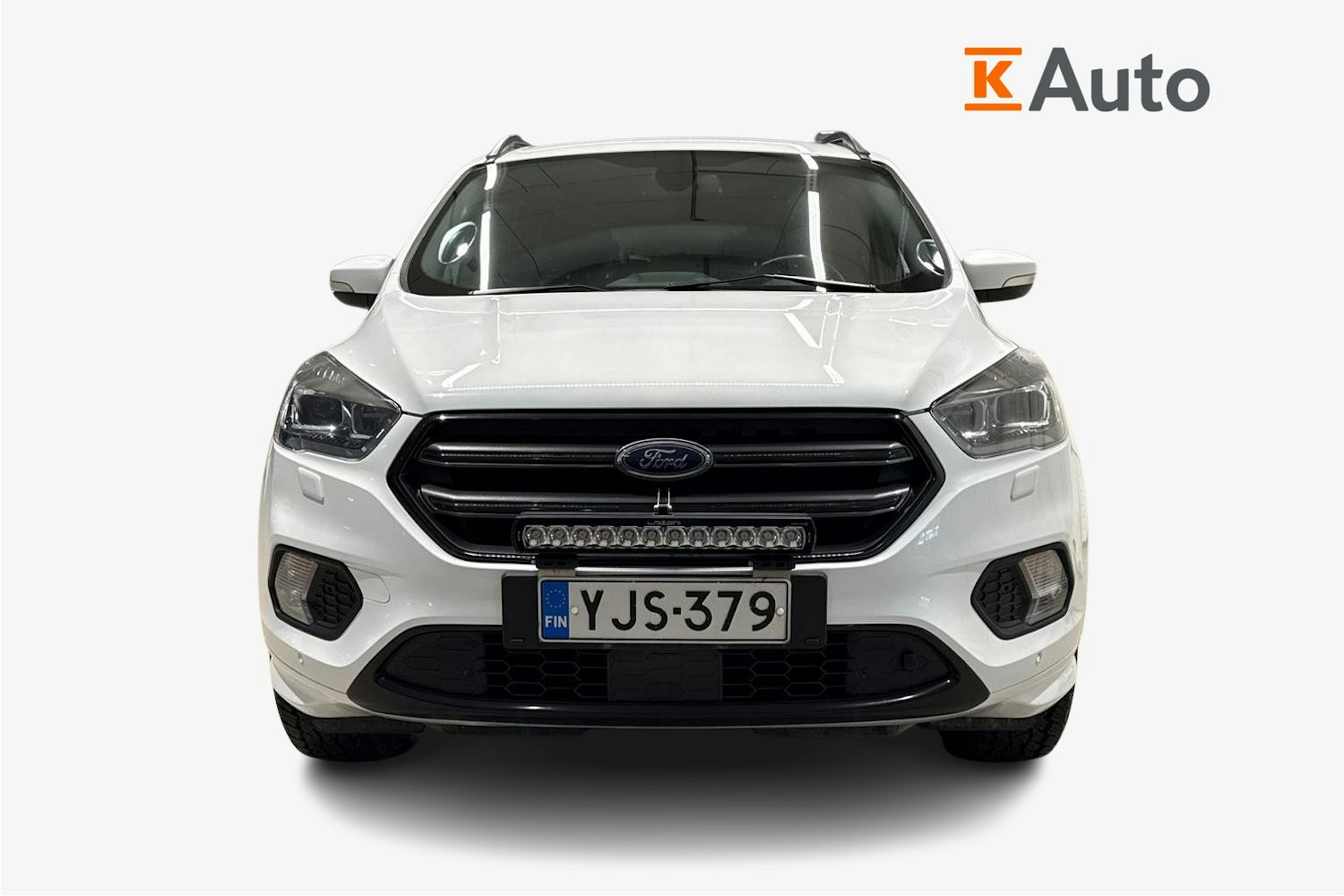 valkoinen Ford Kuga 2018 kuva 5.
