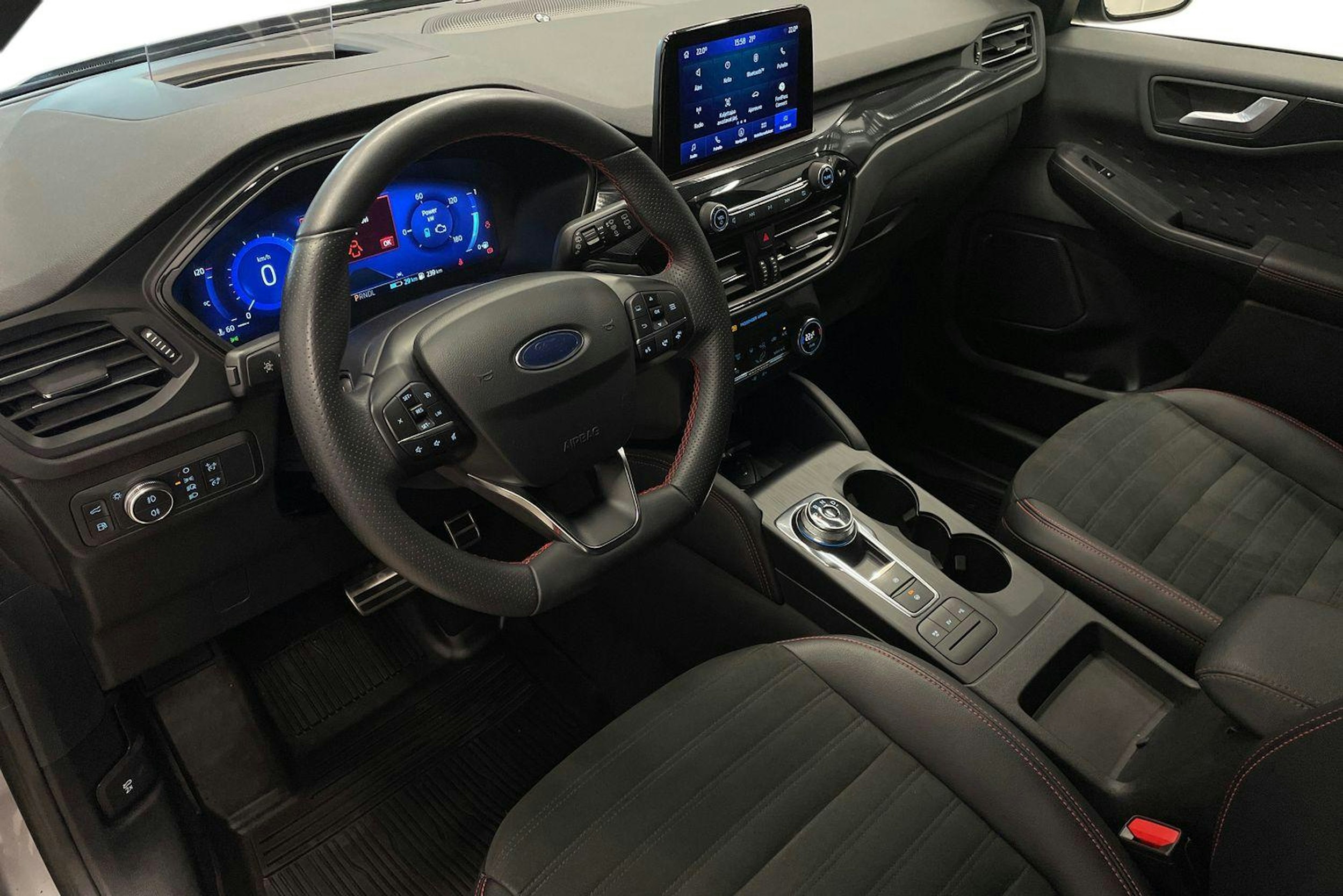 Harmaa Ford Kuga 2020 kuva 7.