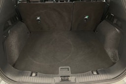 Harmaa Ford Kuga 2020 kuva 23.