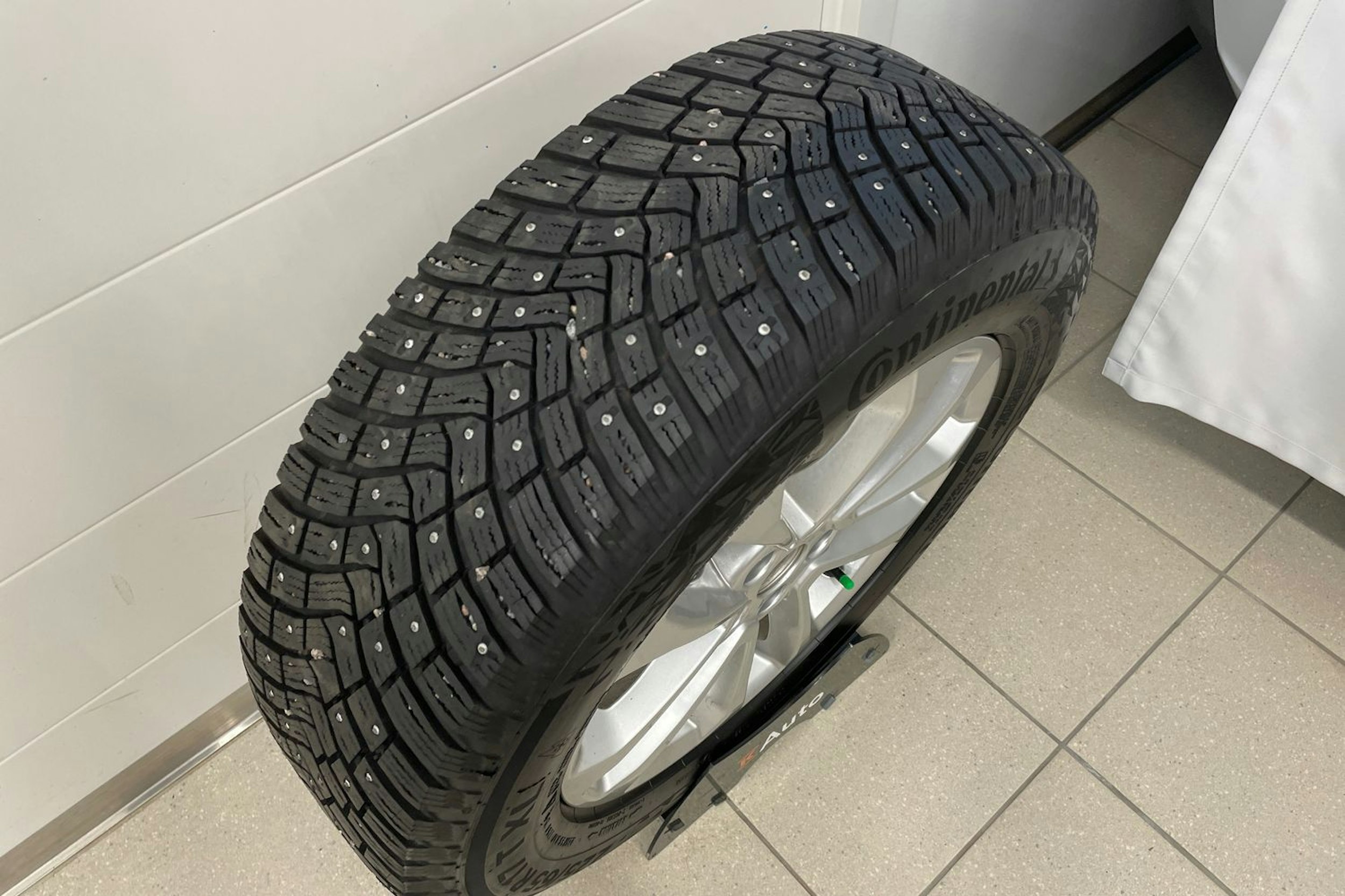 Harmaa Ford Kuga 2020 kuva 26.