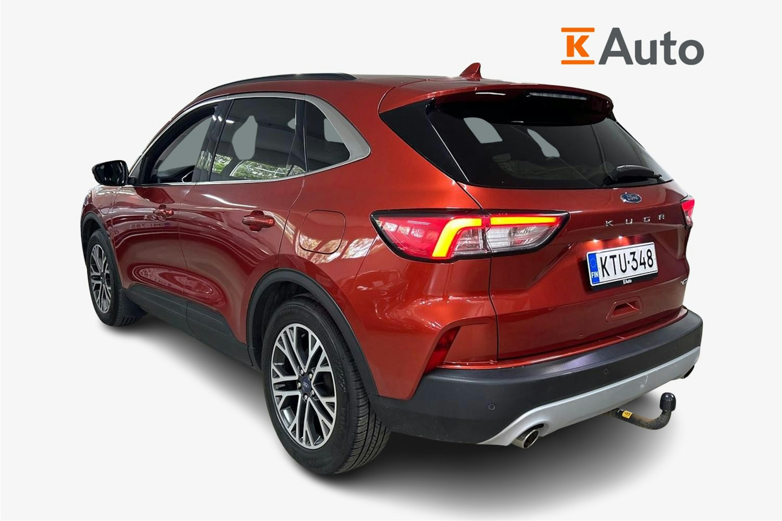Oranssi Ford Kuga 2020 kuva 2.