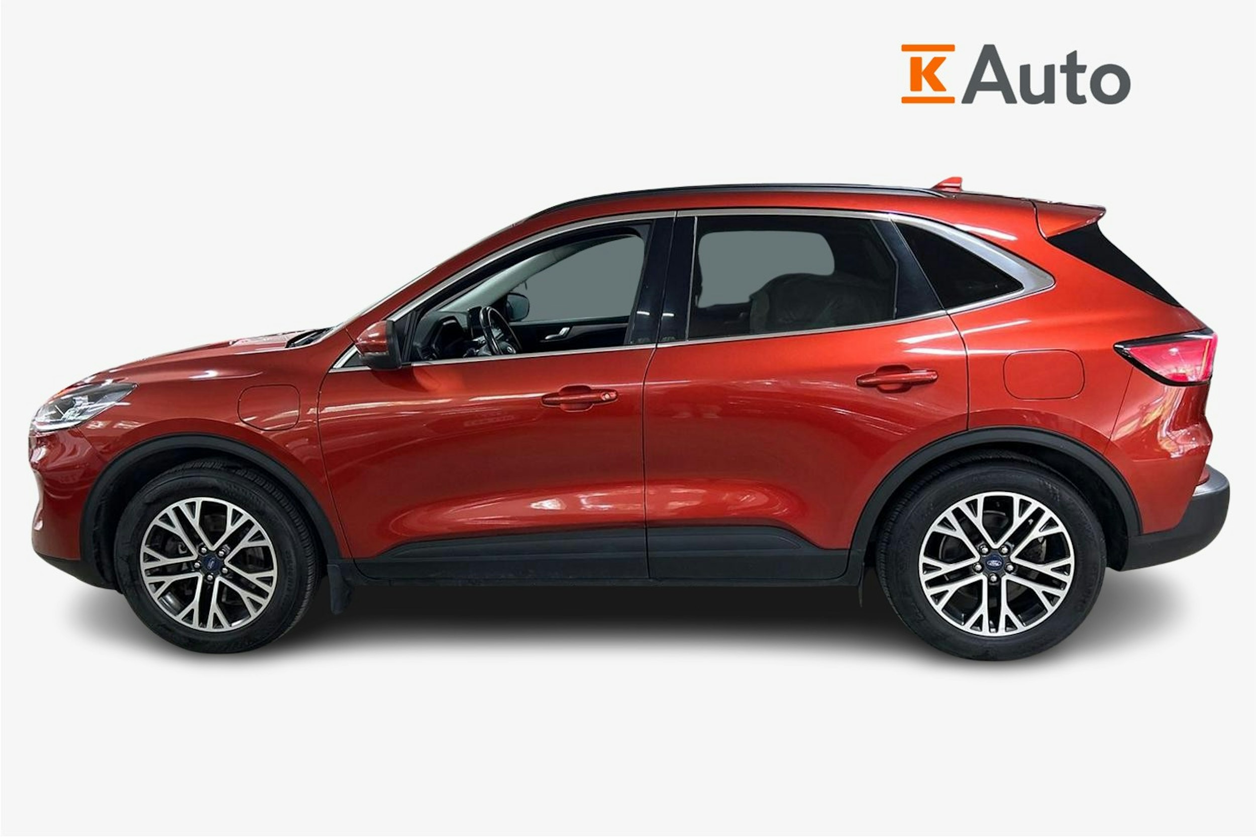 Oranssi Ford Kuga 2020 kuva 6.