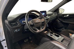 Valkoinen Ford Kuga 2020 kuva 3.