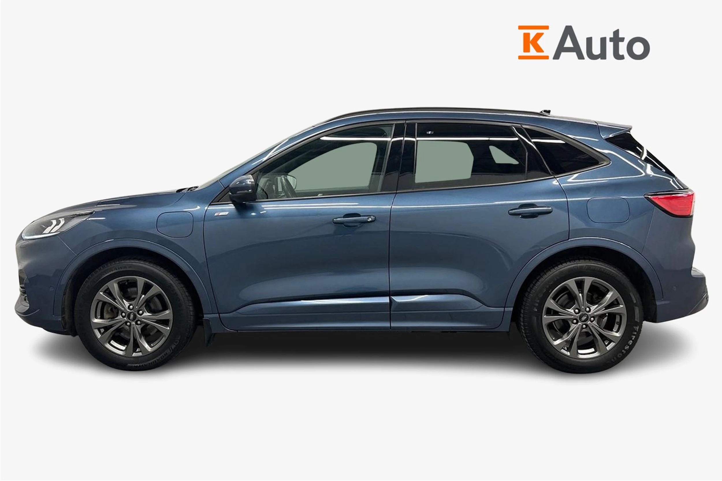 sininen Ford Kuga 2020 kuva 5.
