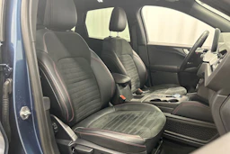 sininen Ford Kuga 2020 kuva 11.