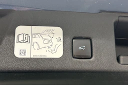 sininen Ford Kuga 2020 kuva 13.