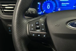 sininen Ford Kuga 2020 kuva 17.