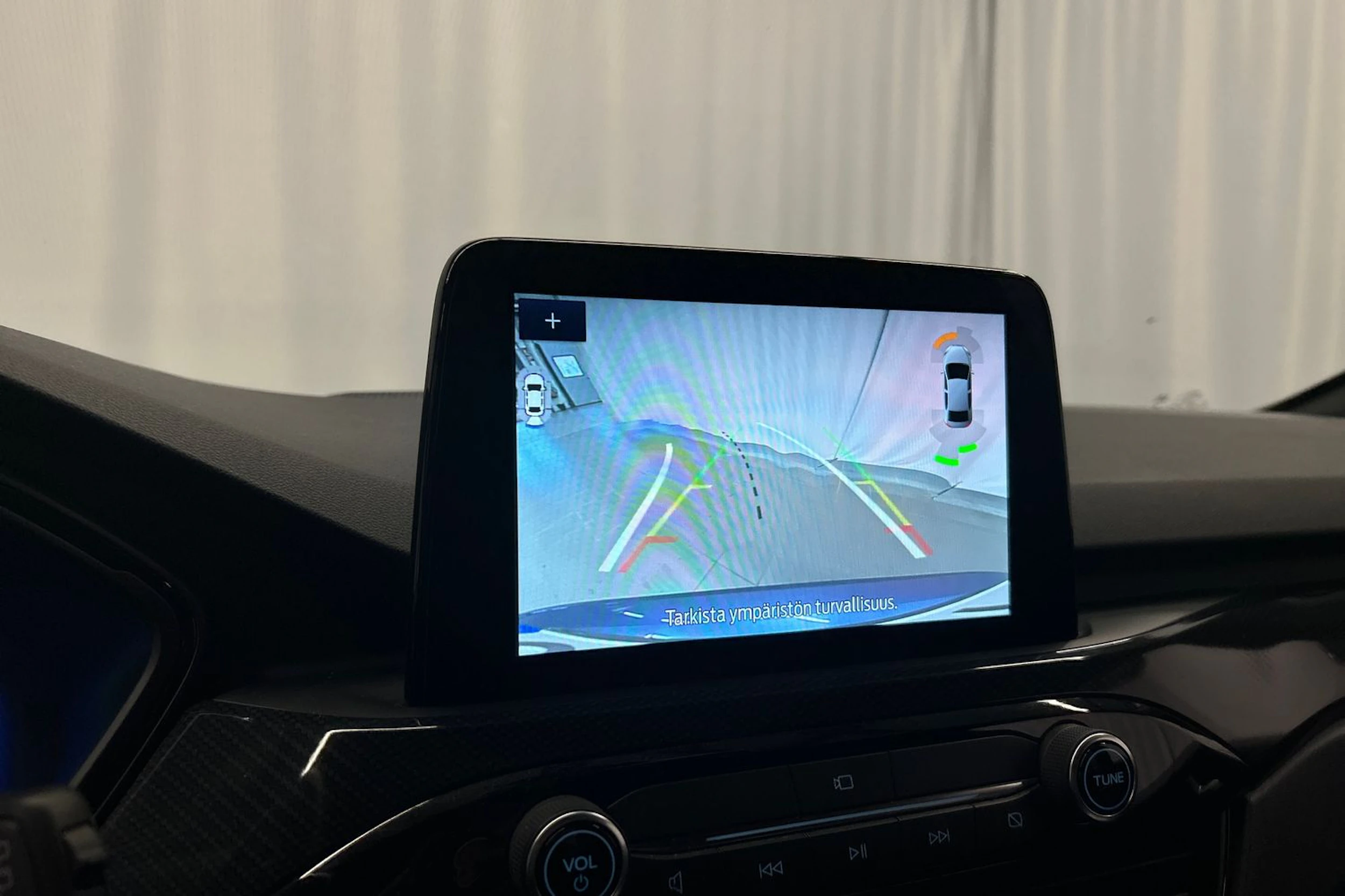 sininen Ford Kuga 2020 kuva 23.