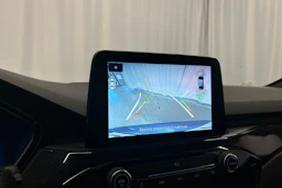 sininen Ford Kuga 2020 kuva 23.
