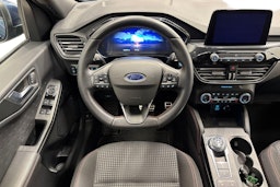 sininen Ford Kuga 2020 kuva 9.