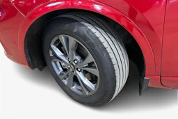 punainen Ford Kuga 2020 kuva 12.