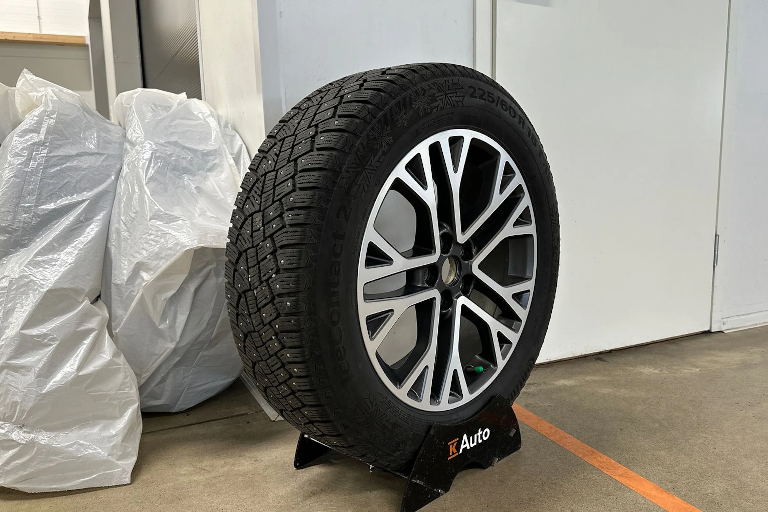 punainen Ford Kuga 2020 kuva 13.