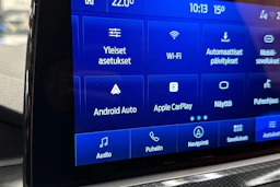 punainen Ford Kuga 2020 kuva 24.