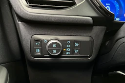 punainen Ford Kuga 2020 kuva 31.
