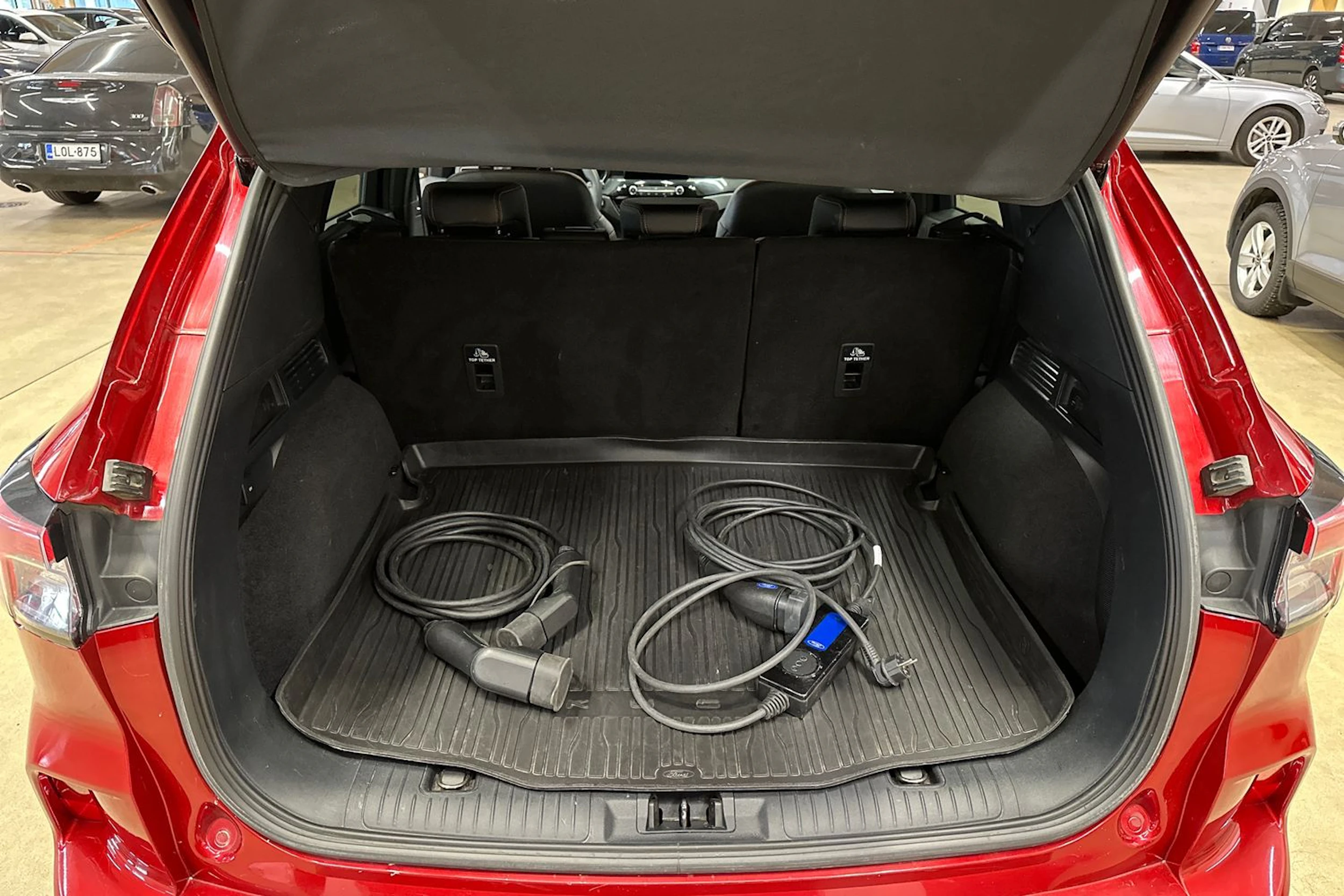 punainen Ford Kuga 2020 kuva 33.