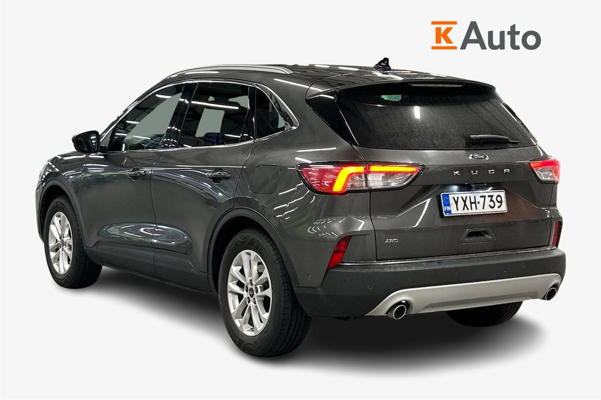 harmaa Ford Kuga 2020 kuva 2.
