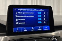 musta Ford Kuga 2021 kuva 28.